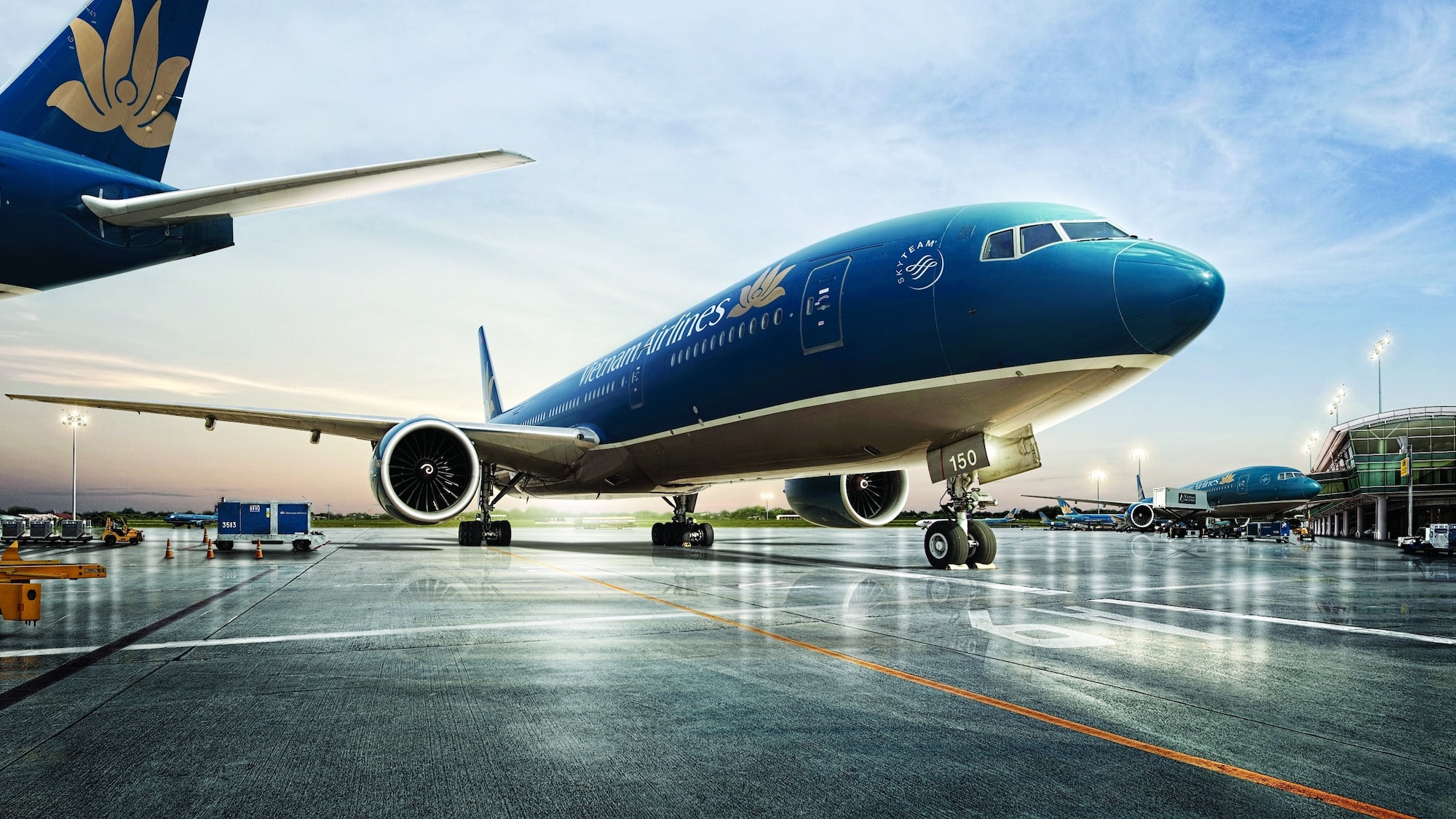 Air transport and cargo operations